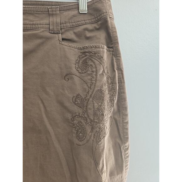 Croft & Barrow Y2k Preppy Brown Embroidered Straight Leg Cropped Pants Womans 12 - Picture 4 of 5